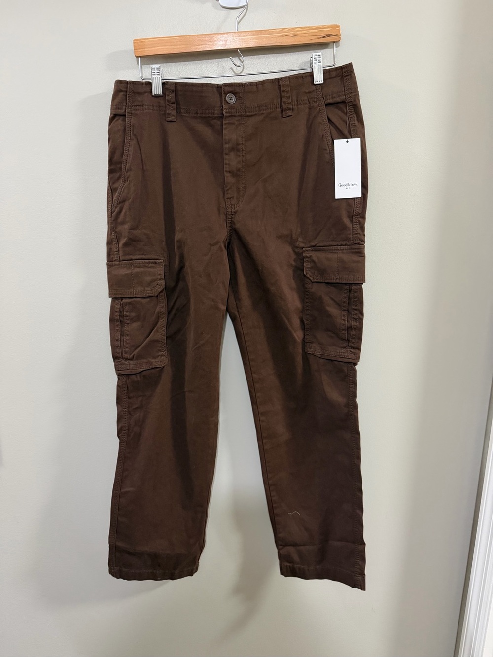 NWT Goodfellow & Co Men's Dark Brown Cargo Pants. 30/30